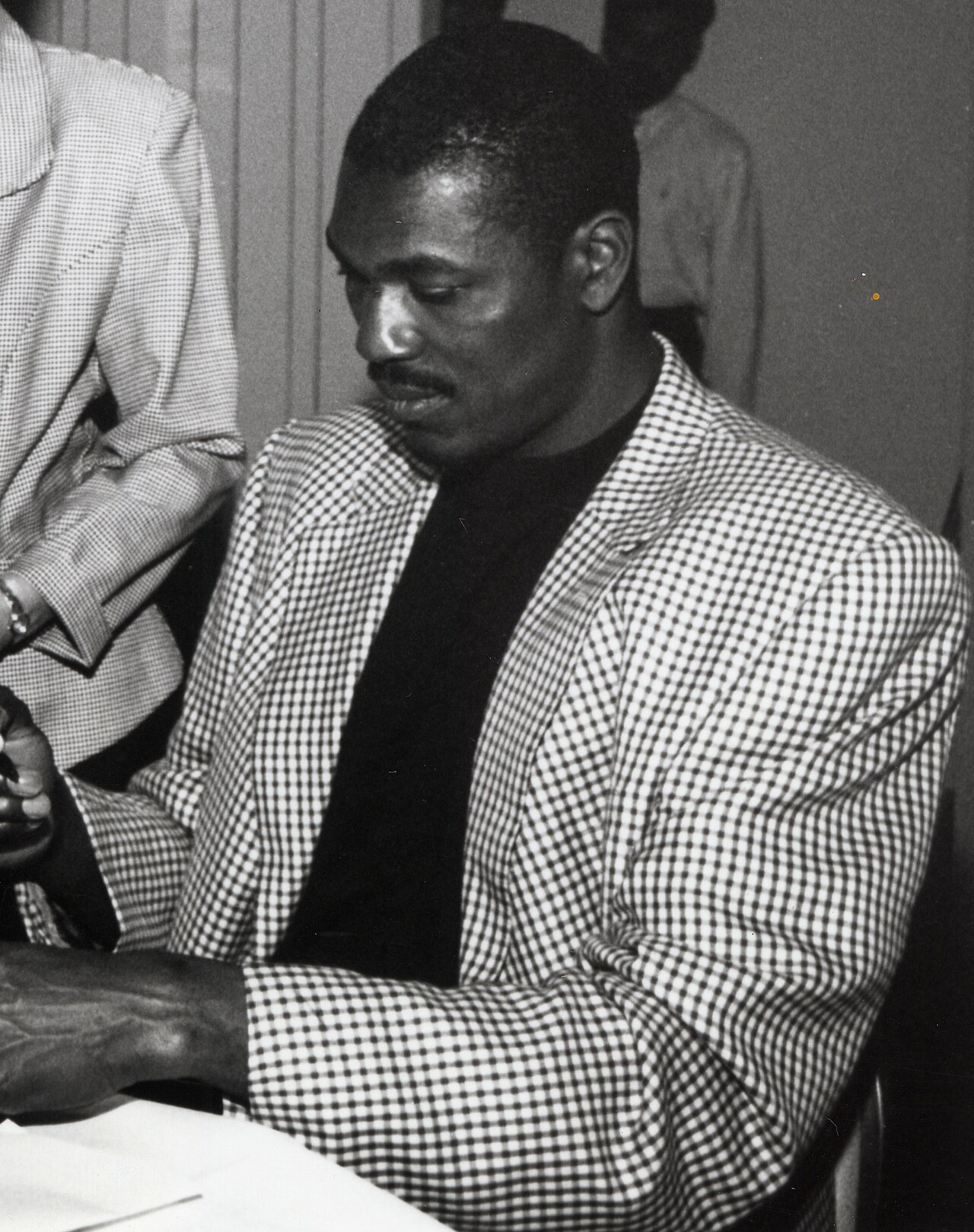 Hakeem Olajuwon Biography: The Dream From Lagos Who Conquered the NBA