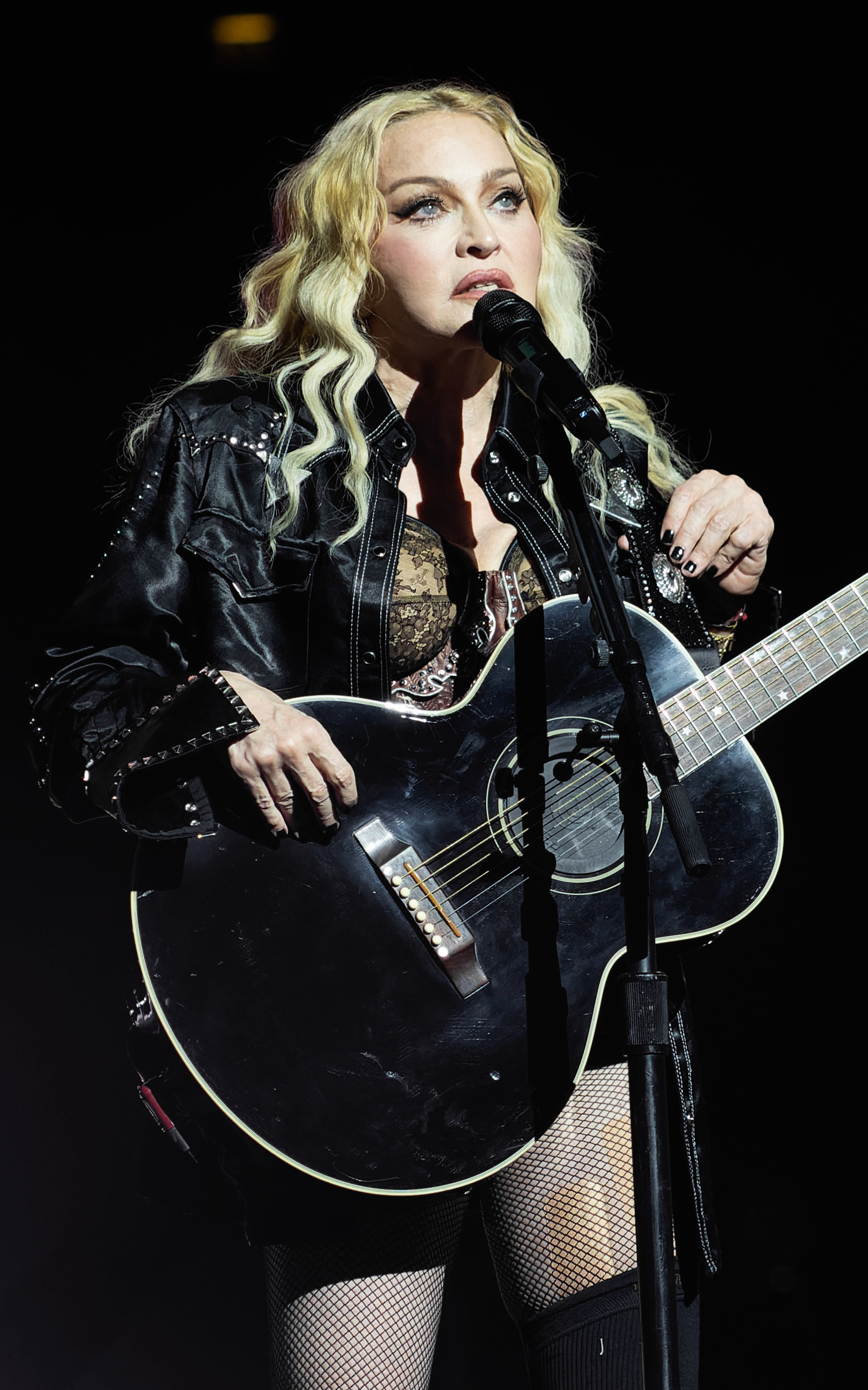 Madonna Biography: The Queen of Pop Who Reinvented Stardom for Every Generation